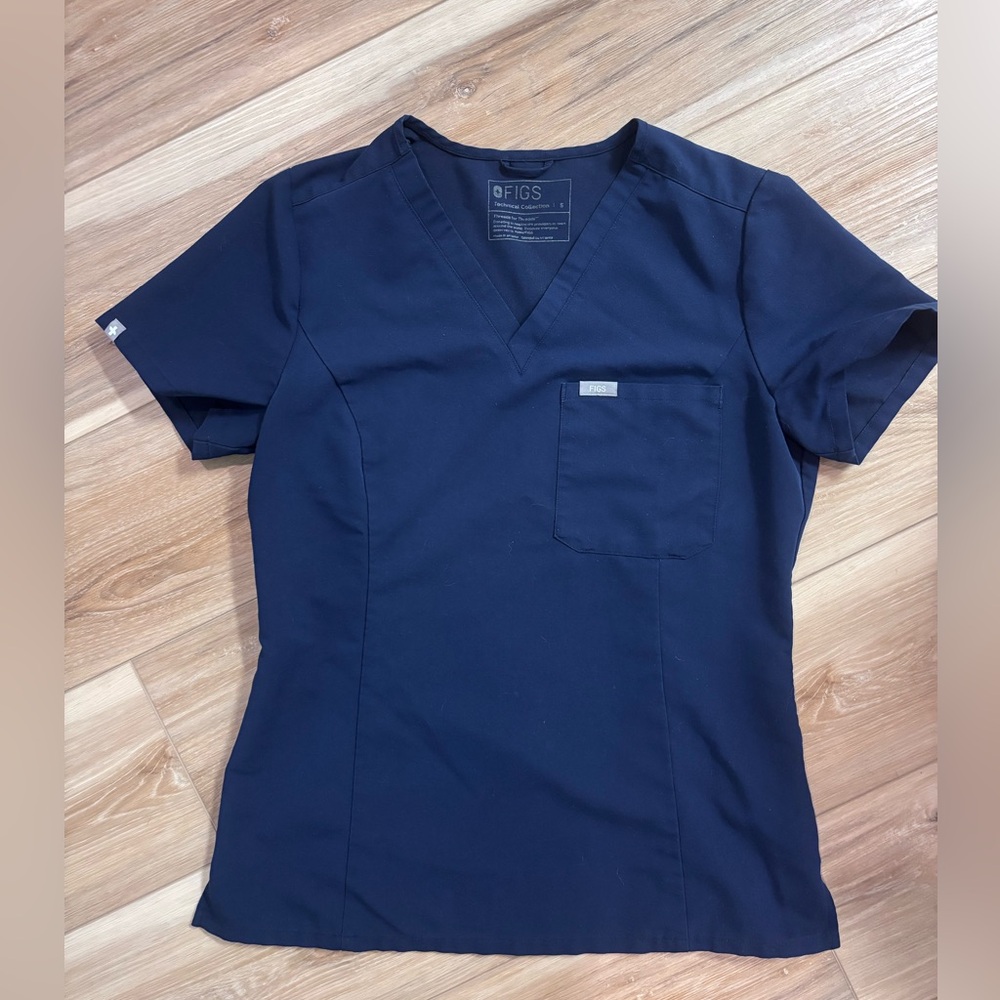Navy Blue Catarina One Pocket Scrub Top